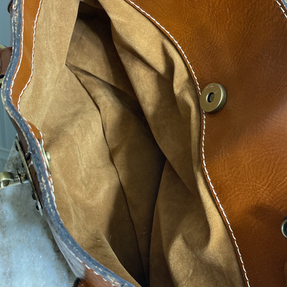 Patricia Nash Shoulder Bag - Picture 6 of 12